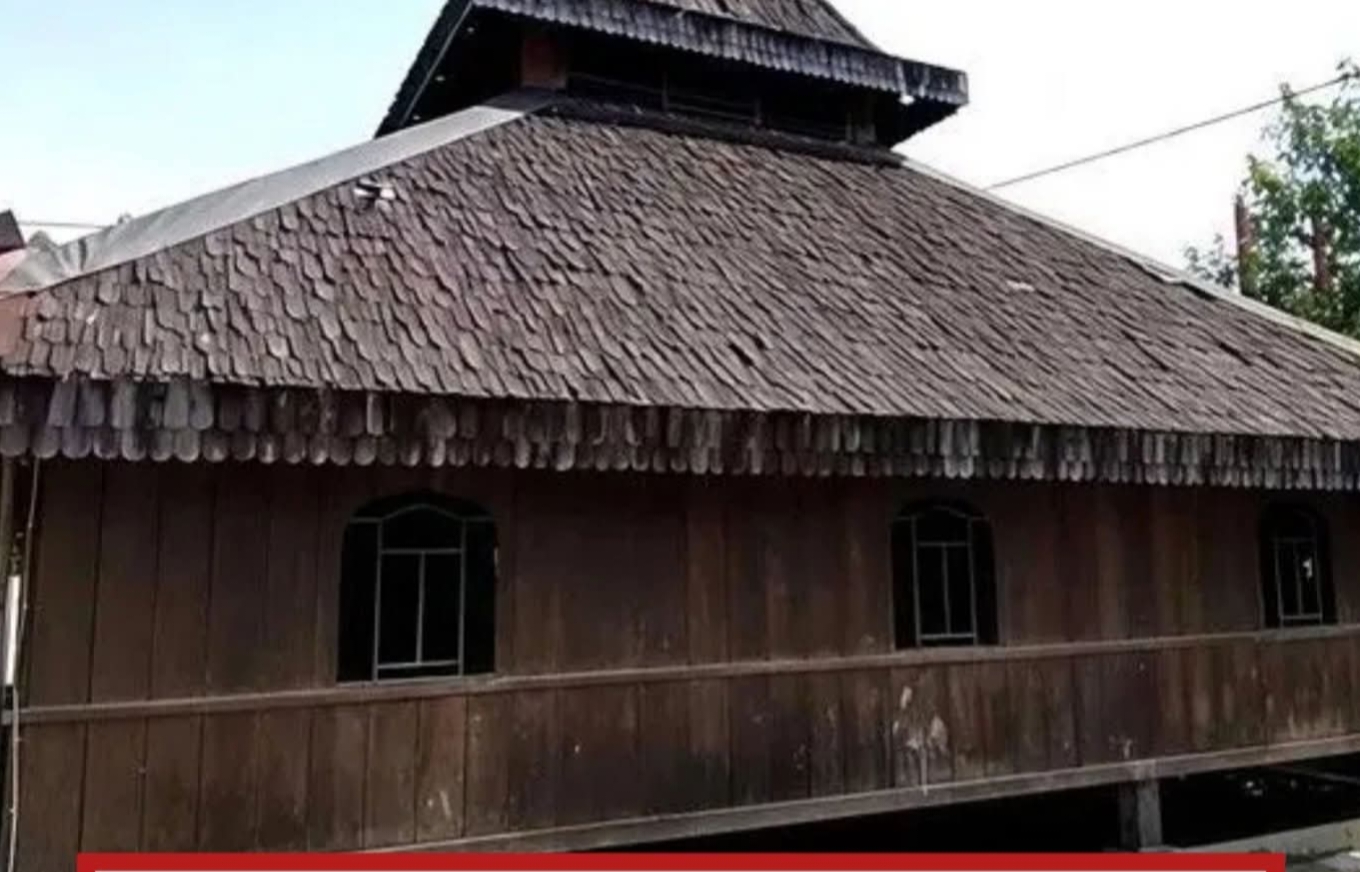 Masjid Sapu Angin Bondan Indramayu Tertua Di Jawa Barat