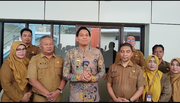 Lucky Hakim Hadiri Acara Screening Pre Operasi KATARAK Di RSUD Indramayu
