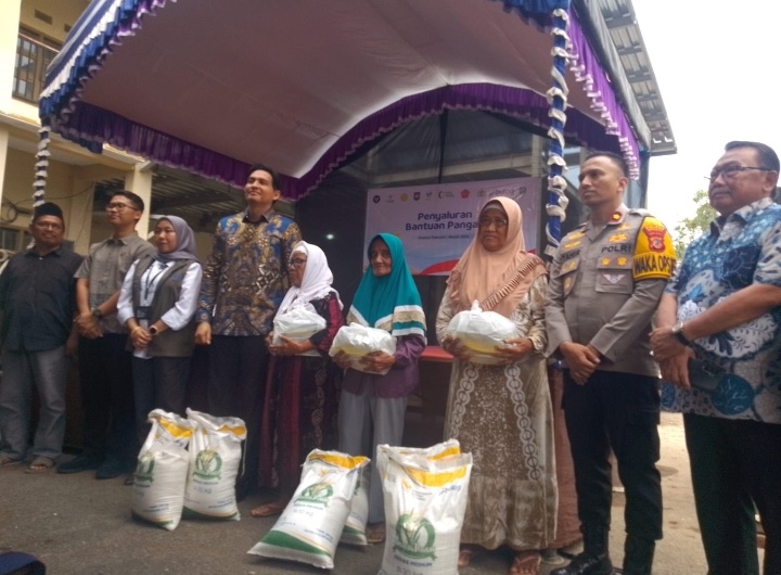 Pemkab & Bulog Indramayu Giat PENYALURAN BANTUAN PANGAN 2026
