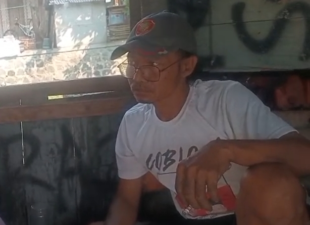 Keluhan Pedagang: Parkir Liar di Depan Usaha Tambal Ban Dinilai Ganggu Aktivitas Ekonomi