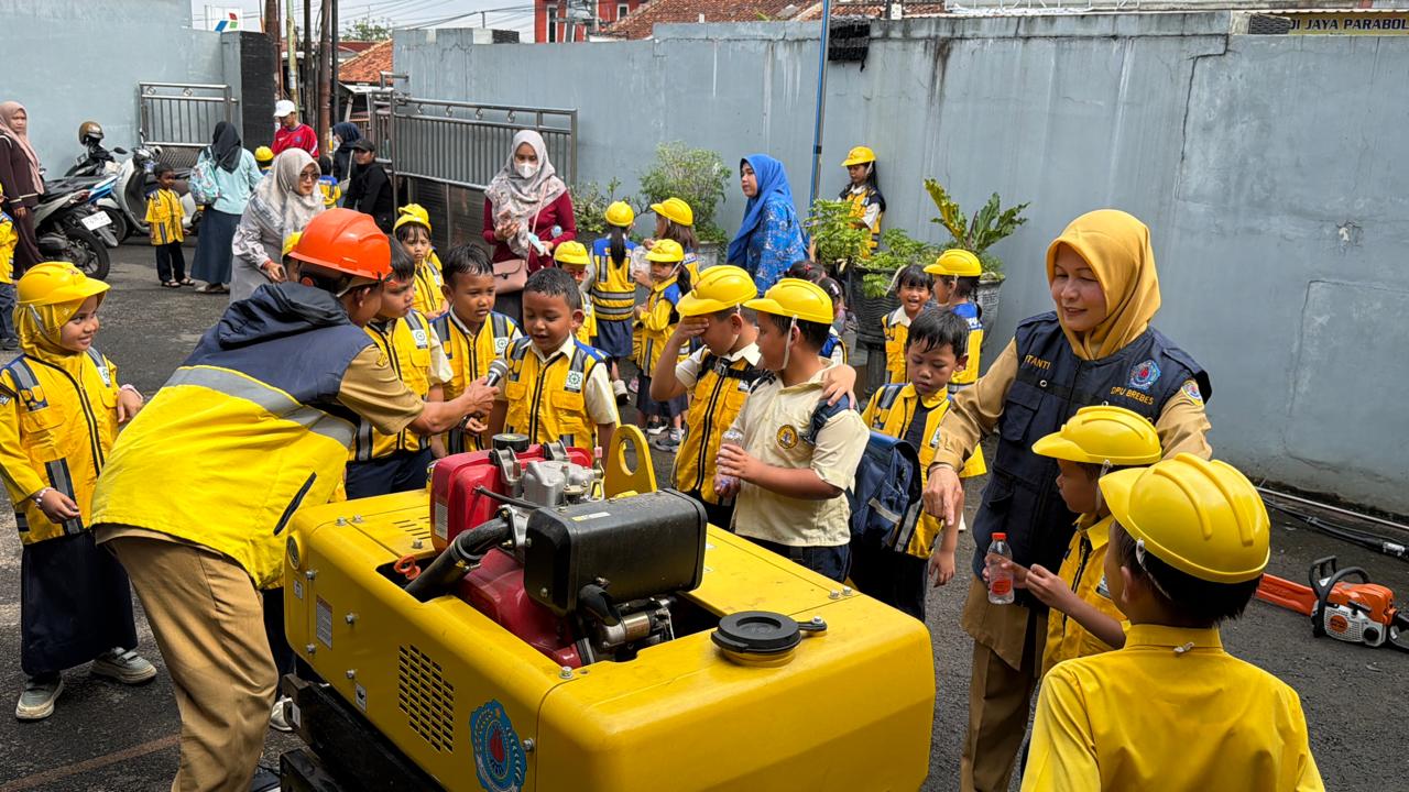 Sejumlah 76 Siswa TK Putra1 Bumiayu Brebes Kunjungi Kantor UPT DPU Wilayah Bumiayu