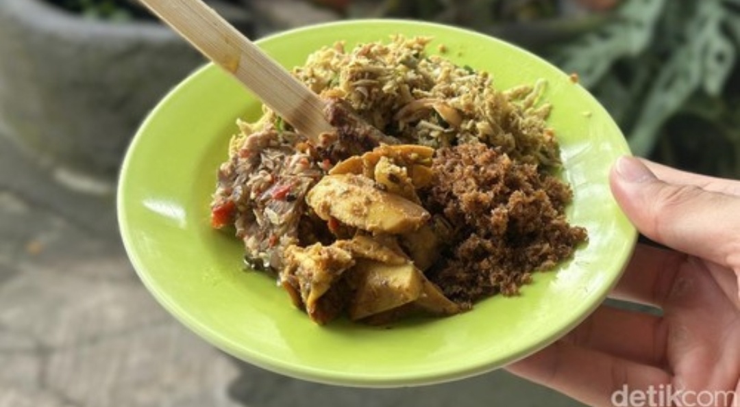 Menu Lawar Cakalan Denpasar Ramai Di Buru