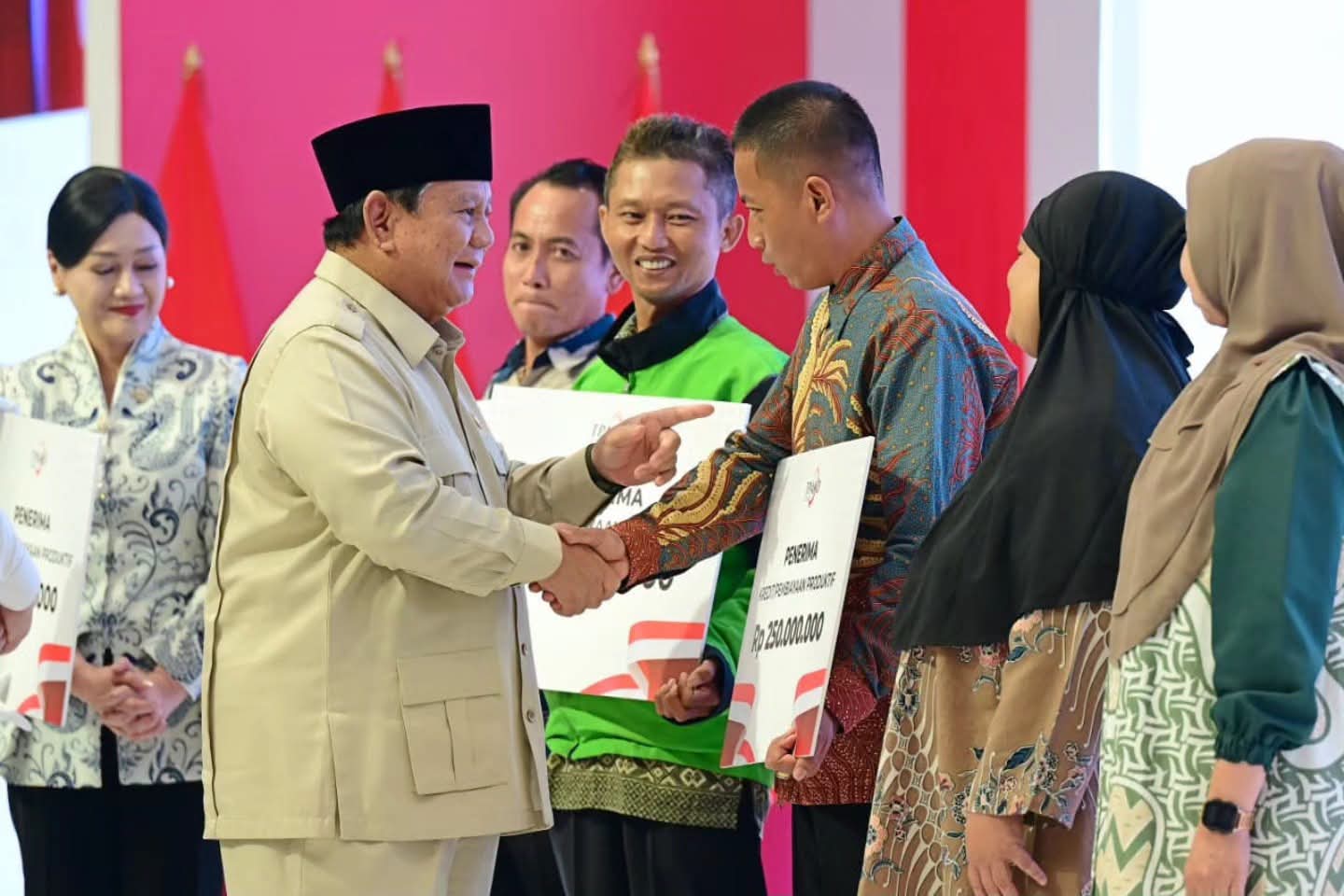 Presiden Prabowo Subianto Membuka Rakornas TPAKD)Tahun 2026