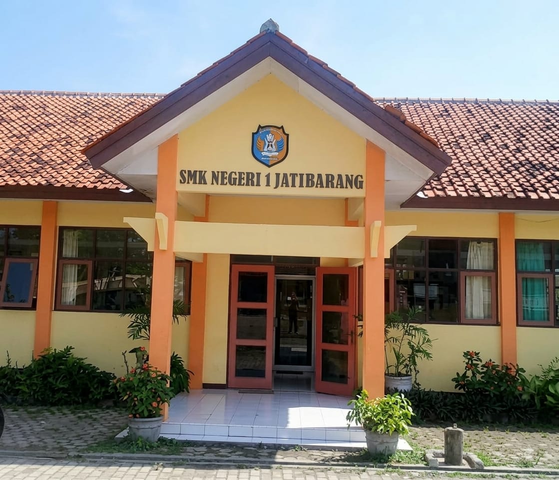 Ulah Kepsek SMKN 1 Jatibarang Siswa Kelas 11 TSM 1 Mengurung Diri