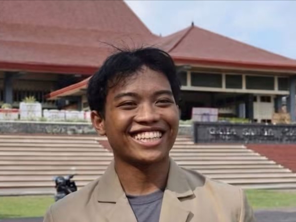 Tegar Rinang Pratama Cetak Ipk Sempurna 4,00  7 Semester Berturut-Turut Hingga Lulus Sarjana Kedokteran,  Bukti Nyata Bahwa Kemiskinan Tidak Bisa Hentikan