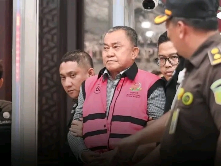Mantan Wakil Kepala BGN Lodewyk Pusung Sebut Nanik Punya Dapur MBG